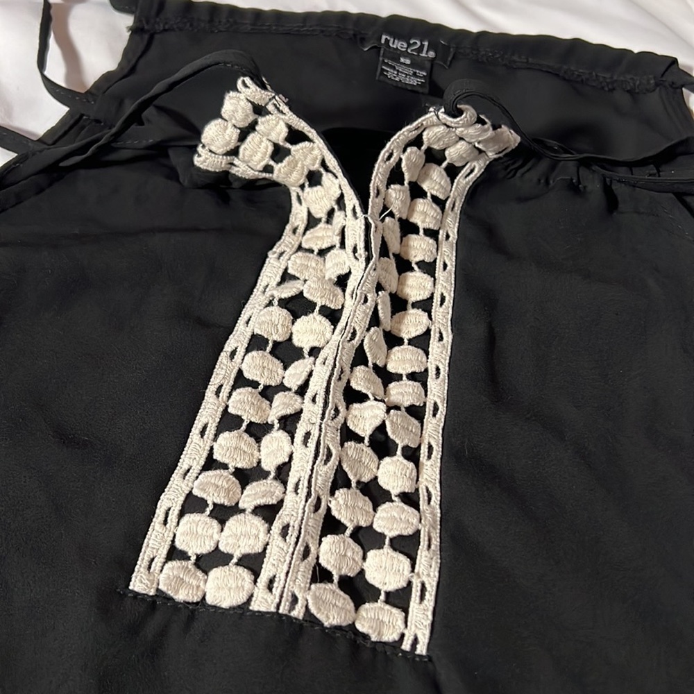 Rue21 Tank Top with Embroidery Detail, size XS - Picture 15 of 16
